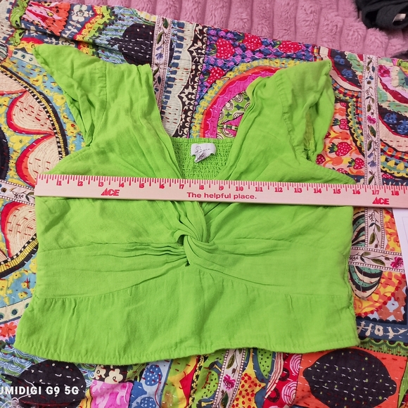 Lime Twist Front Blouse - Picture 7 of 8